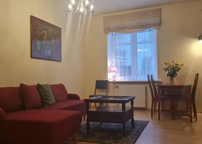 Rehouse, Antokolskio 13